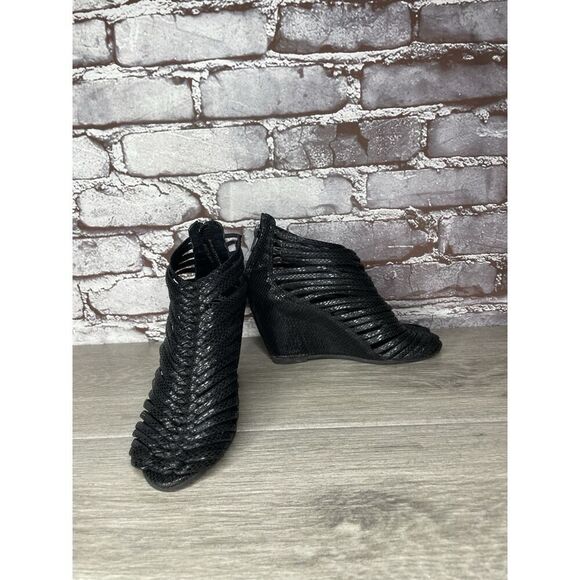 JEFFREY CAMPBELL Ibiza Last Strappy Open Toe Wedge Heel Black Leather Size 5M US - Picture 3 of 16